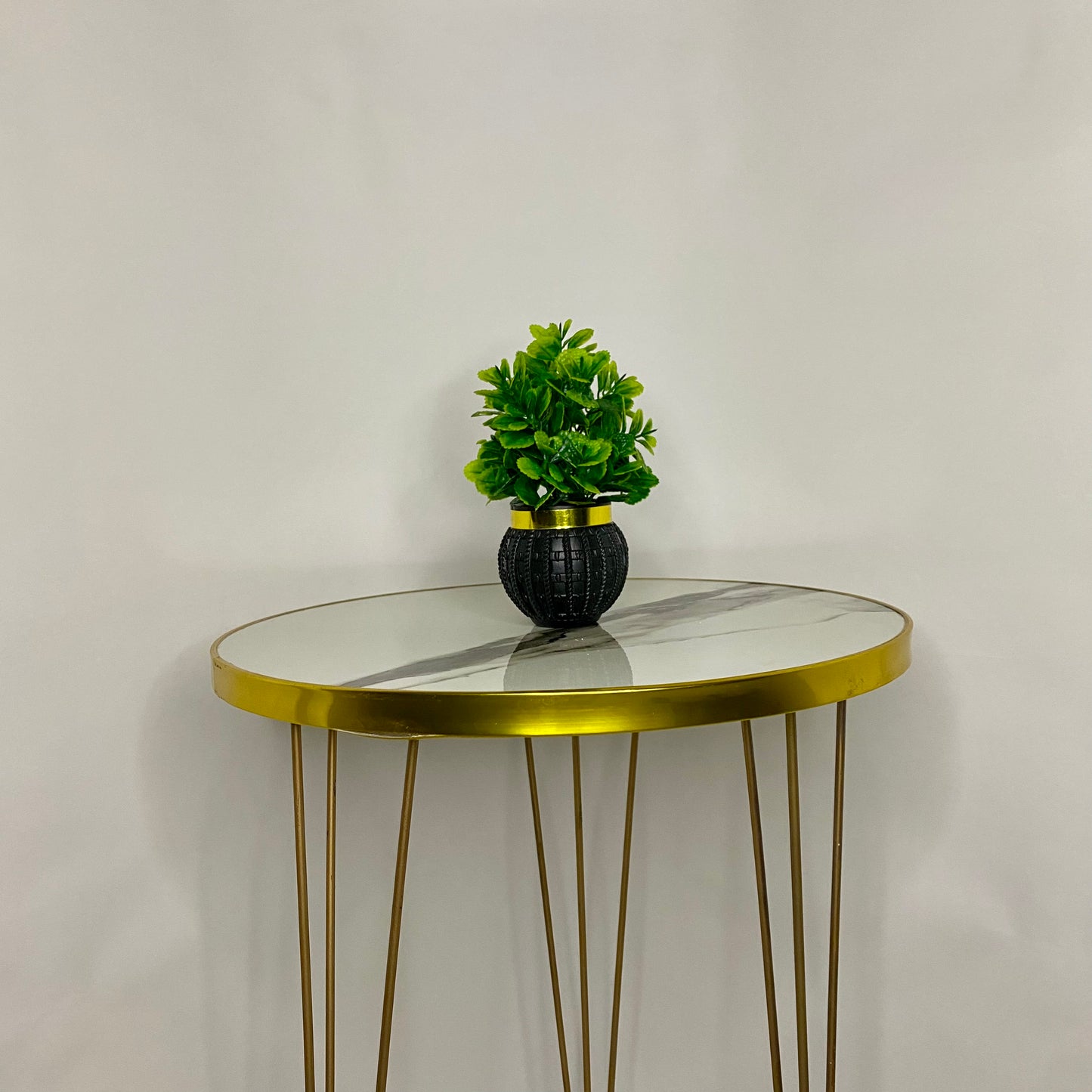 Artificial Cute Mini Plants with Golden Collar Pot small table vase guldan for Home, Kitchen and Office Decor