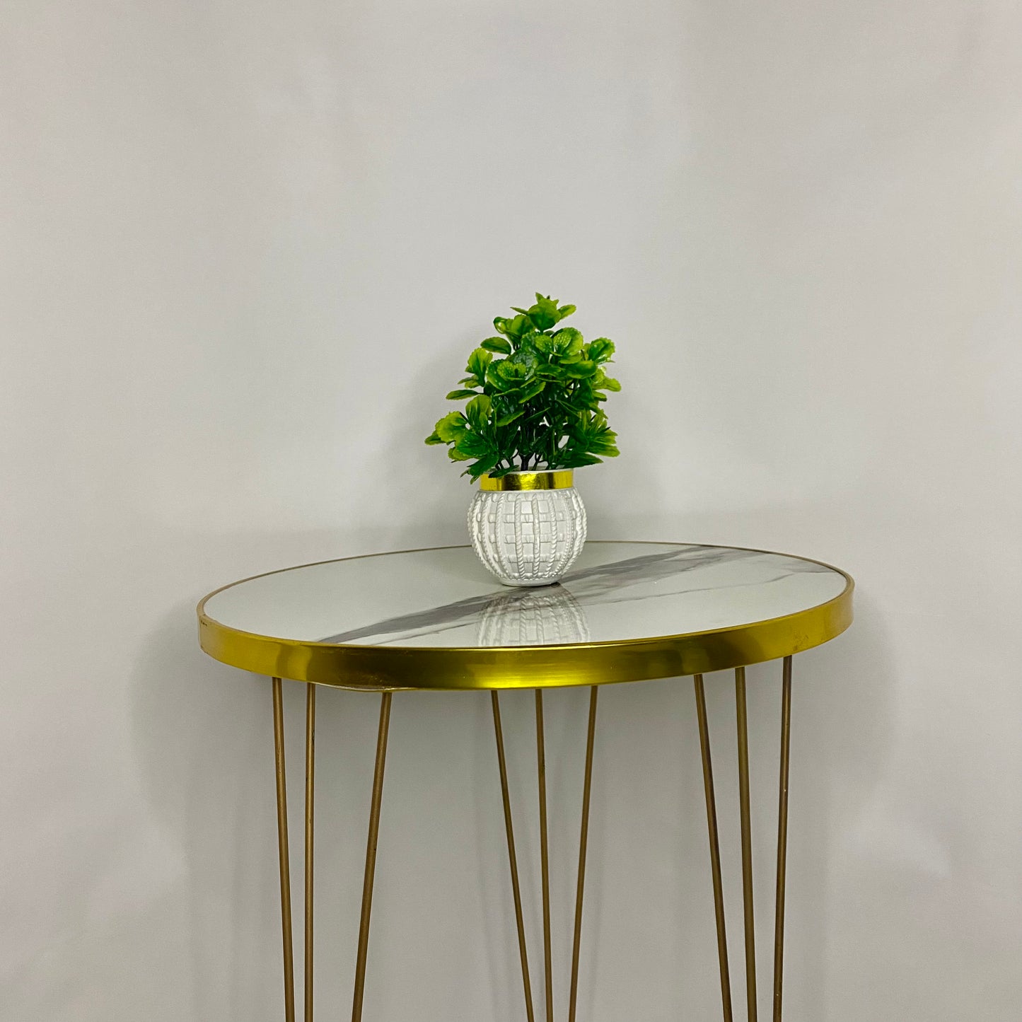 Artificial Cute Mini Plants with Golden Collar Pot small table vase guldan for Home, Kitchen and Office Decor