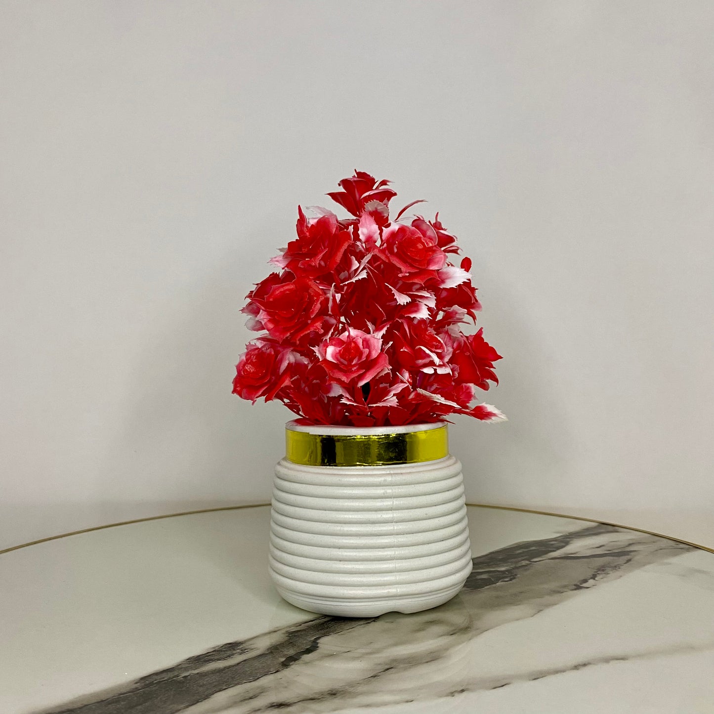 Artificial Mini Red Flower Plant with Golden Collar Pot small table vase guldan for Home, Kitchen and Office Decor