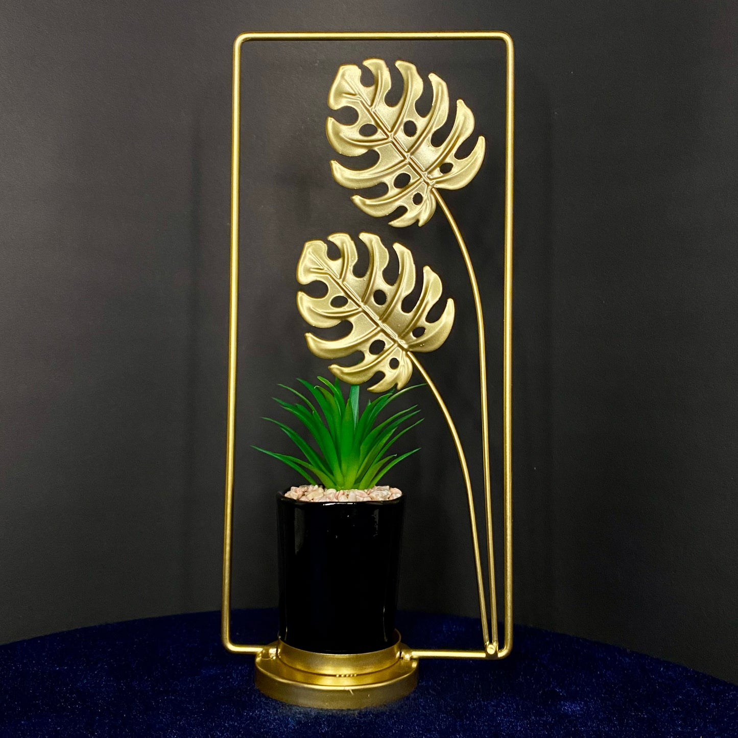 Golden Metal Decoration Item Money Plant with Ceramic Cactus Port, Home Miniature Ornament, Iron Exquisite Home Decor For Living Room, Dinning room, Office Desk, Home