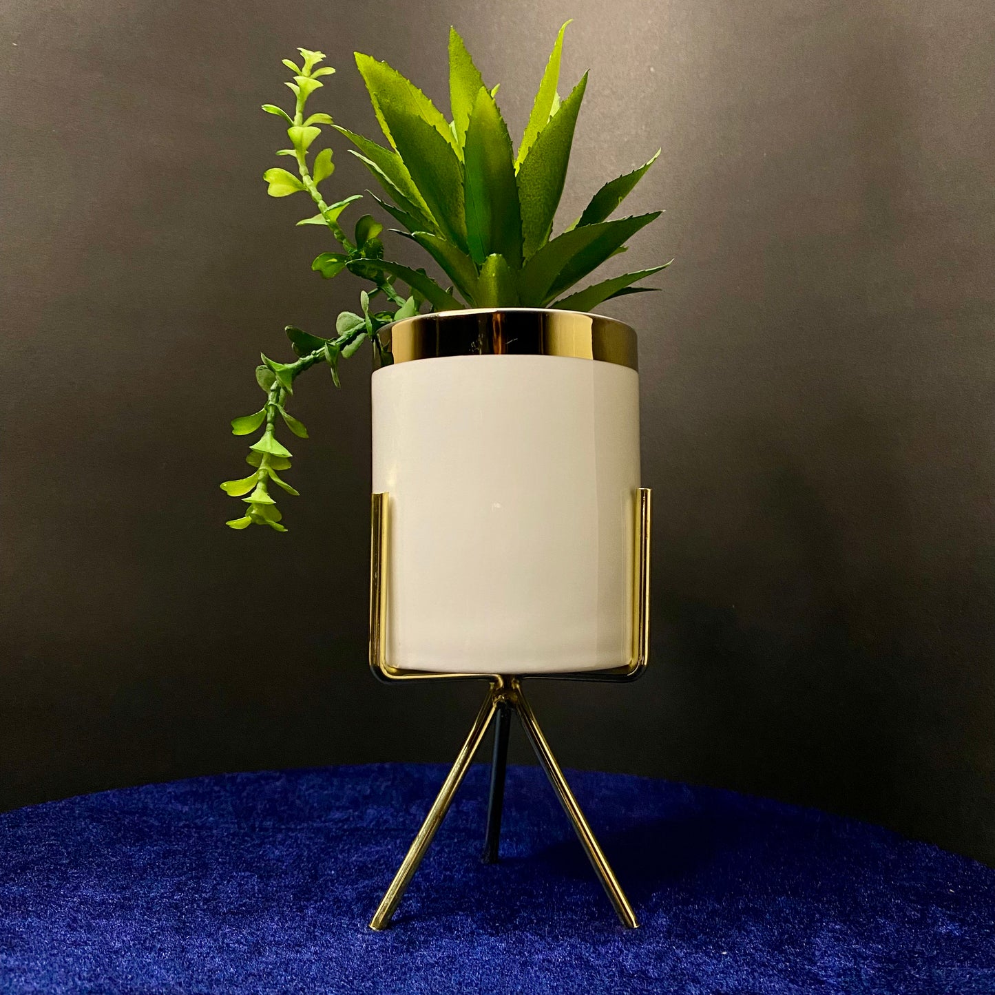 Ceramic Artificial Succulent Plants with Golden Tripod Stand Modern Style Planter Artificial Plant with Pot