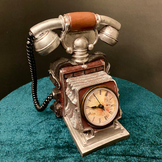 Vintage Telephone Clock in Suitcase Design – Silent, Functional Antique-Style Décor for Home, Living Room, Bedroom, Café, or Studio