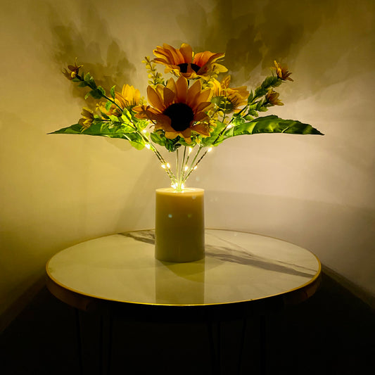 Aesthetic Sunflowers Table Lamp Desk with LED Night Lights Battery Operated Artificial Sunflowers with Vase Table Centerpieces for Home Living Room Birthday Holiday Party Wedding Decor