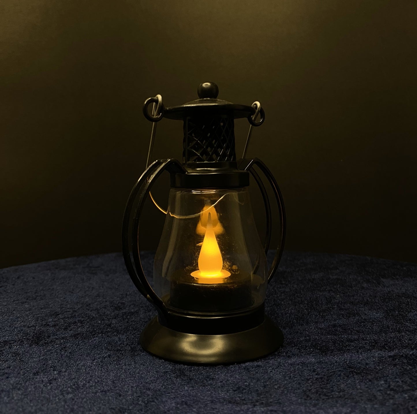 Mini Vintage Lantern Lamp light hanging with Realistic flickering Effect Decorations for Home, Lantern Flickering Led Candle Tea night Light Candles Lamp Decoration Vintage Window, Shelf, Table Decoration