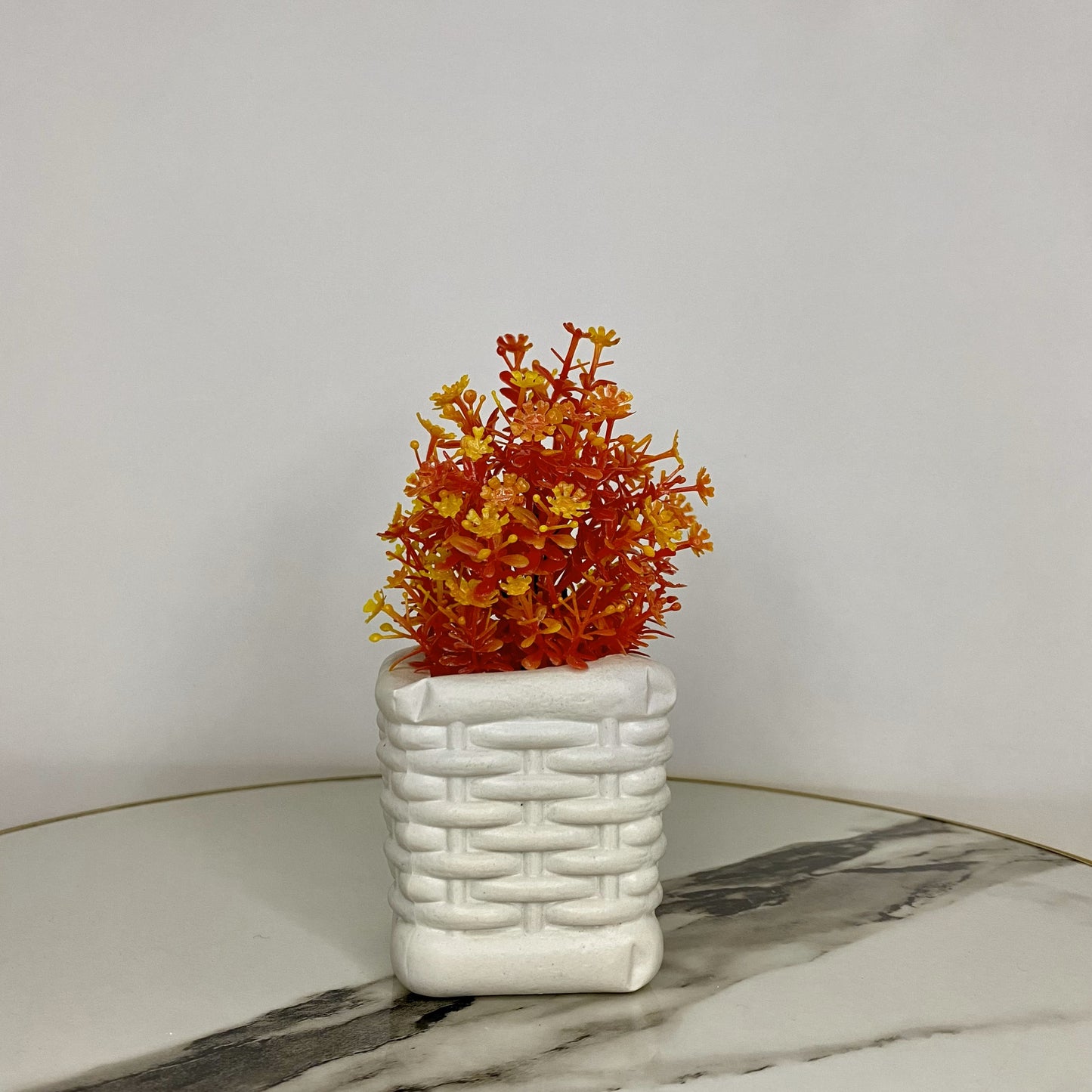 Cute Mini Artificial Flower Plants Pot small table vase guldan for Home, Kitchen and Office Decor