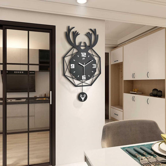 Deer Style Minimalist And Stylish Black Wall Clock With Deer Antlers, Pendulum, Silent Non-ticking Clock, Suitable For Decorating Bedrooms, Living Rooms, TV Feature Walls, Sofa Feature Walls, Dining Rooms, Classrooms