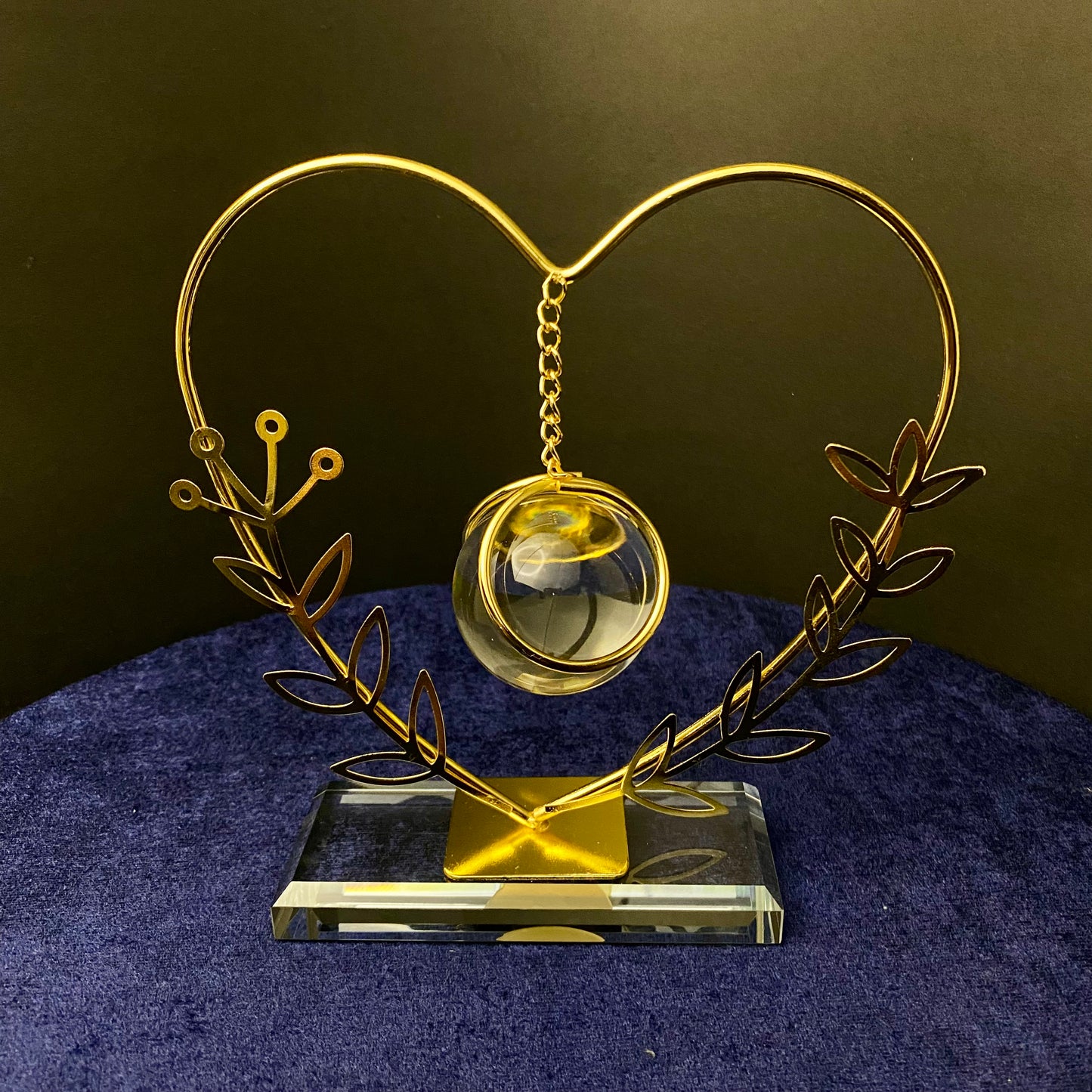 Gold Metal Heart Shape Leaf Crystal Ball Decoration, Iron Art Hanging Crystal Ball for Living Room, Dinning Room, Office desk, Home