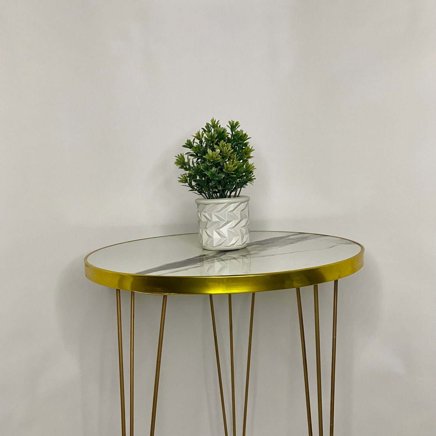 Mini Artificial Flower Pot with flowers - Green Flowers and leaves with White pot artificial elegant artistic Pots small table vase guldan for home and office decoration Flowers & leaves