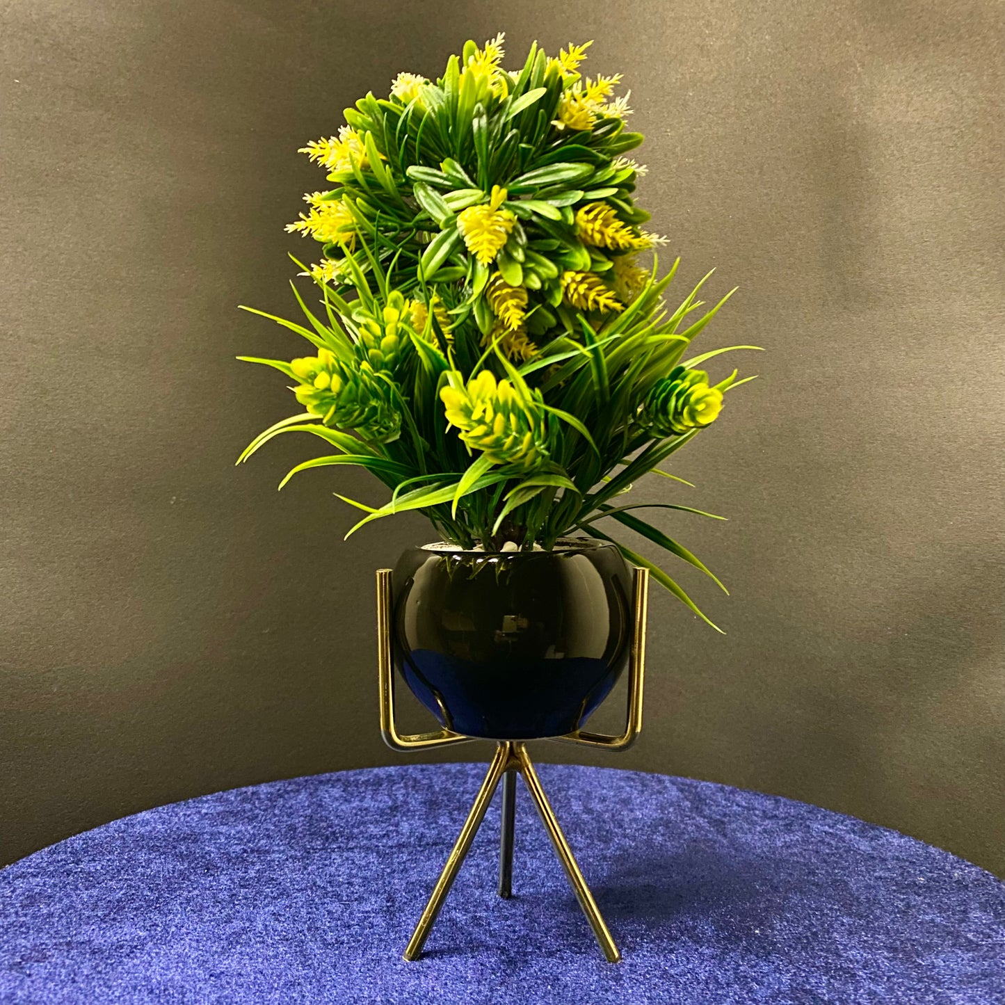 Luxury Ceramic Artificial Succulent Plants with Golden Tripod Stand Modern Style Planter Artificial Plant with Black Pot