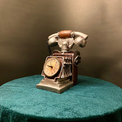 Vintage Telephone Clock in Suitcase Design – Silent, Functional Antique-Style Décor for Home, Living Room, Bedroom, Café, or Studio