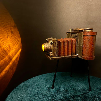 Vintage Tripod Antique Film Camera Showpiece with LED Lights for Home Decoration, Living Room, Studio, Cafe, Bedroom